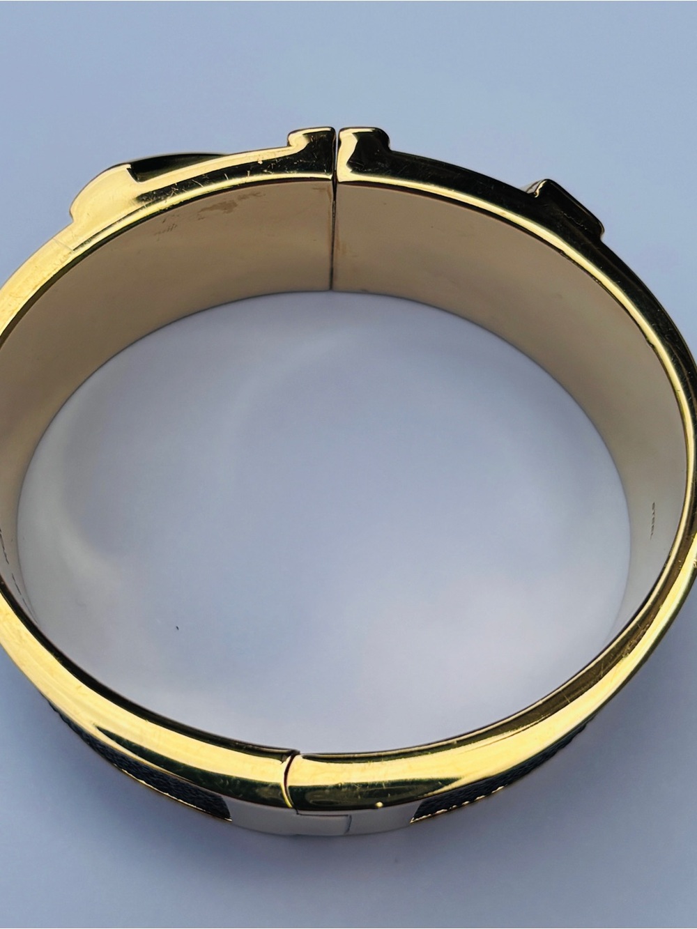 Michael Kors Mott Logo Bracelet Bangle size 6-1/2” - Picture 5 of 14